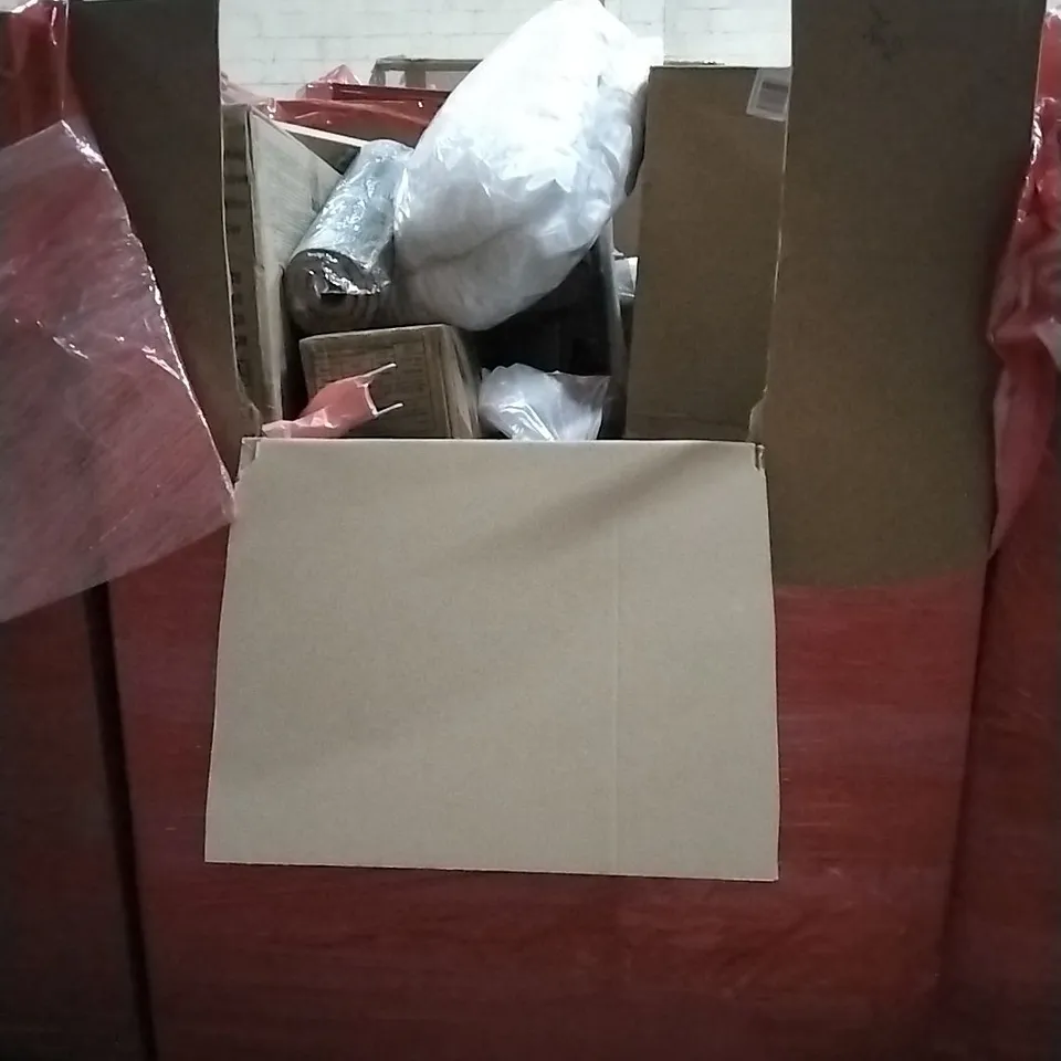 PALLET OF HOUSEHOLD ITEMS TO INCLUDE CLOTHES AIRER, FOLDING TABLE, FOLDING PLAYMAT, MIRROR AND OTHER FEATURES ASSORTED ITEMS...