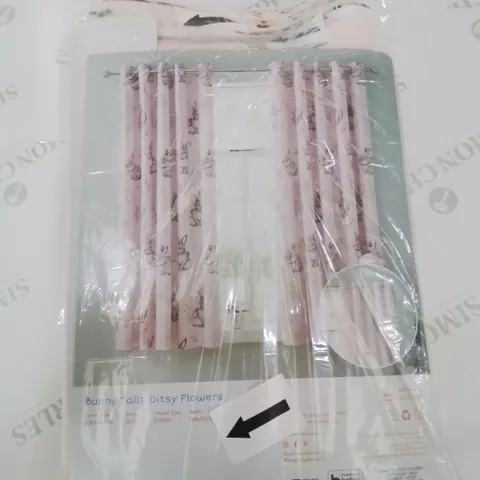 BAGGED BUNNY TAILS DITSY FULLY REVERSIBLE EYELET CURTAINS