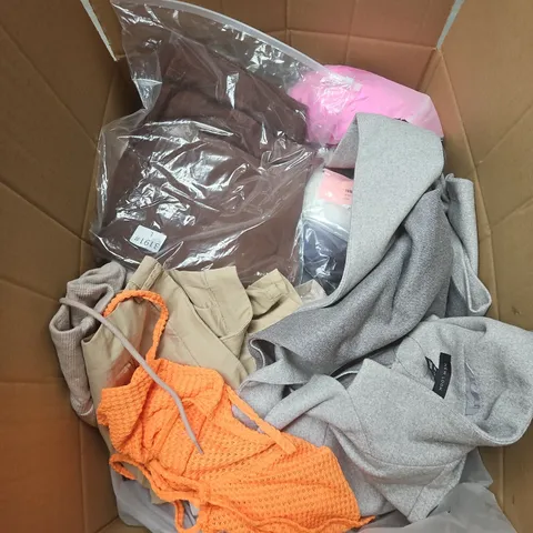 LARGE BOX OF APPROXIMATELY 20 ASSORTED CLOTHING ITEMS IN VARIOUS SIZES, STYLES AND COLOURS