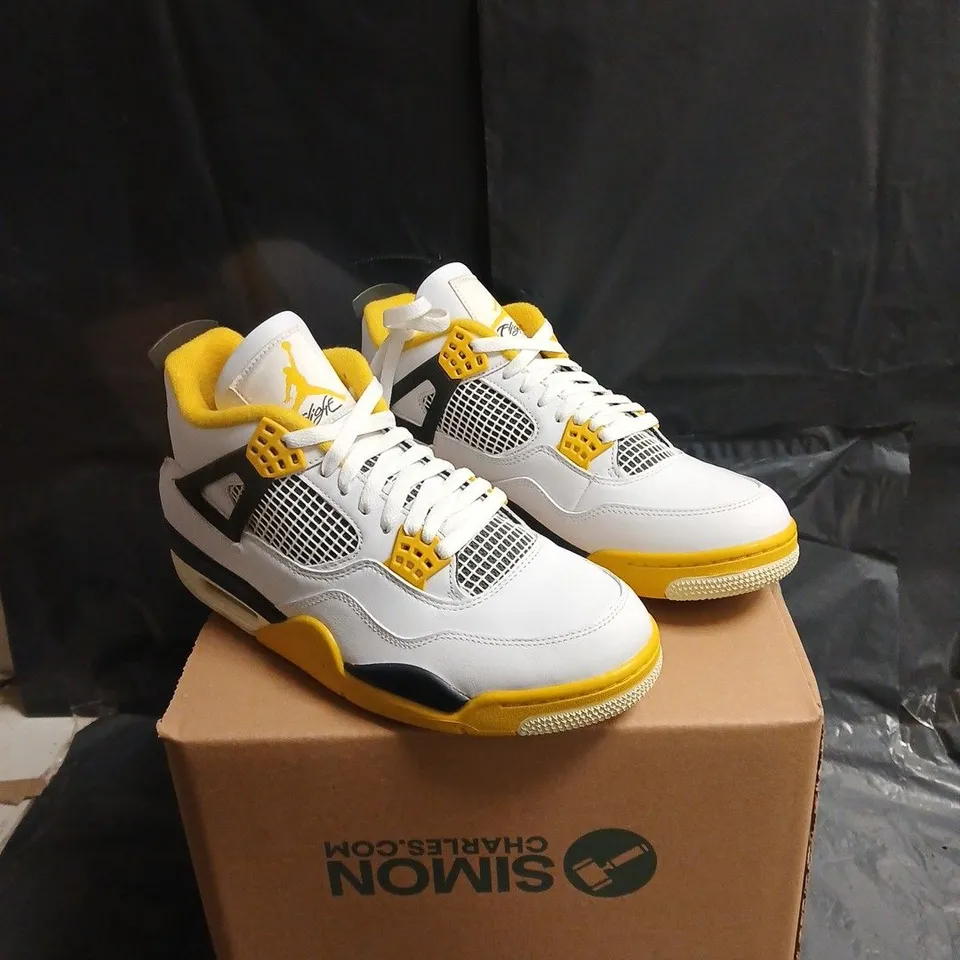 AIR JORDAN 4 RETRO TRAINERS – WHITE/YELLOW, MEN'S UK 9