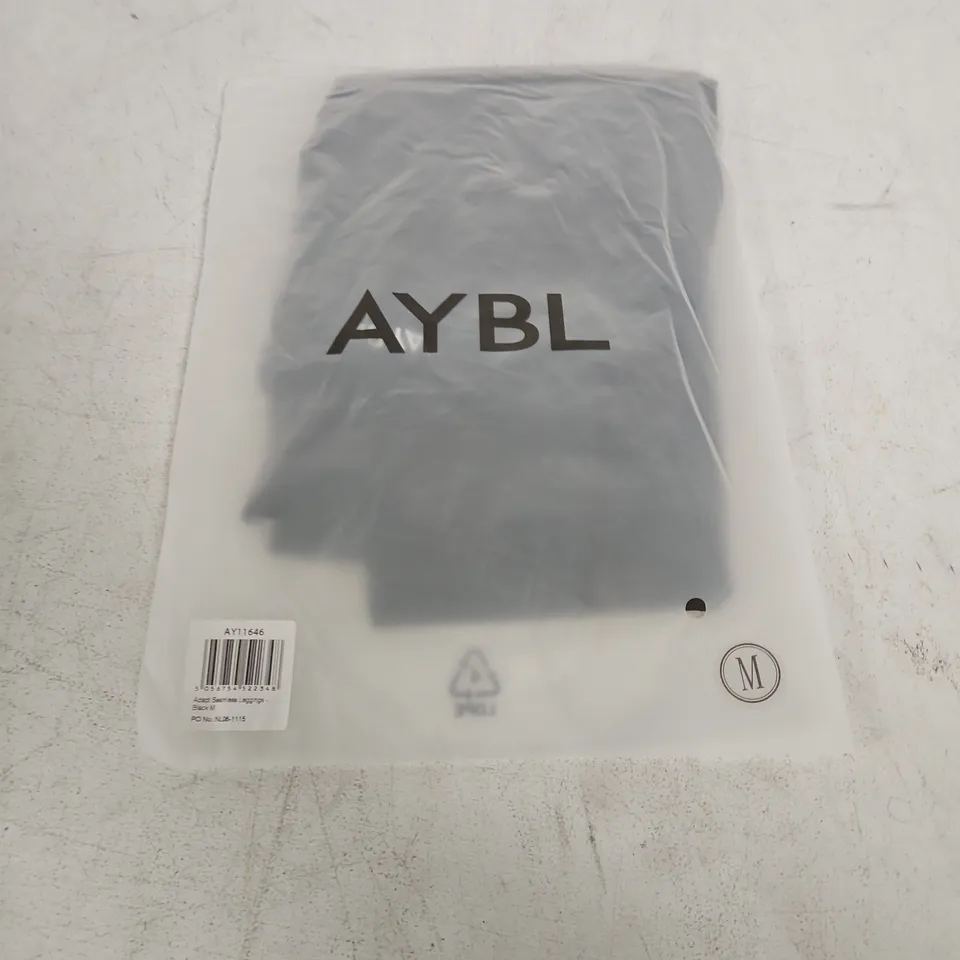 ADAPT SEAMLESS LEGGINGS – BLACK, SIZE M