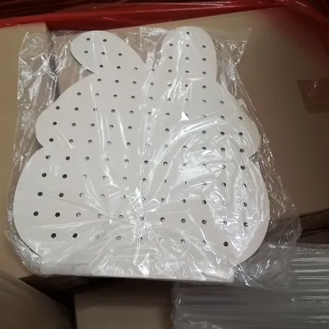 PALLET CONTAINING A LARGE QUANTITY OF KIDS BUNNY PEGBOARDS