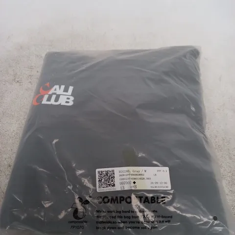 CALI CLUB LOGO HOODIE SIZE M