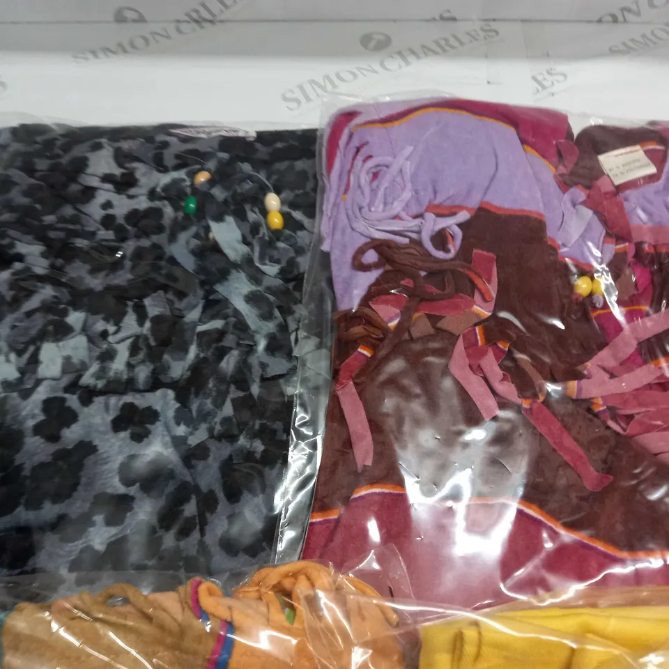 LOT OF 7 ASSORTED BAGGED VINTAGE CLOTHING ITEMS - VARIOUS SIZES