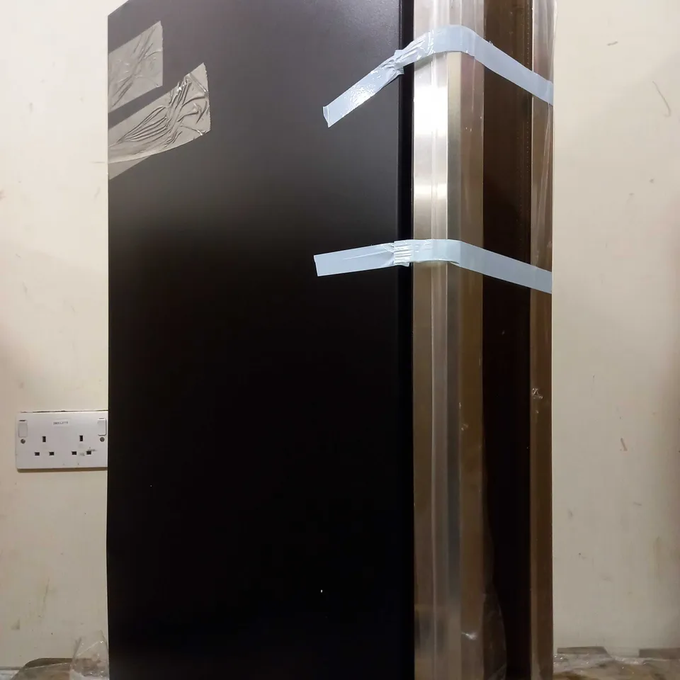 RUSSELL HOBBS RHBI7WC1SS FREESTANDING OR INTEGRATED WINE/DRINKS COOLER