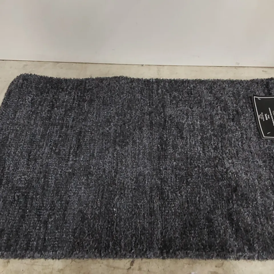 BAGGED TWINKLE BATH MAT (1 ITEM)