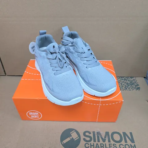 URBAN JACKS JAVELIN GREY TRAINERS – UK 5