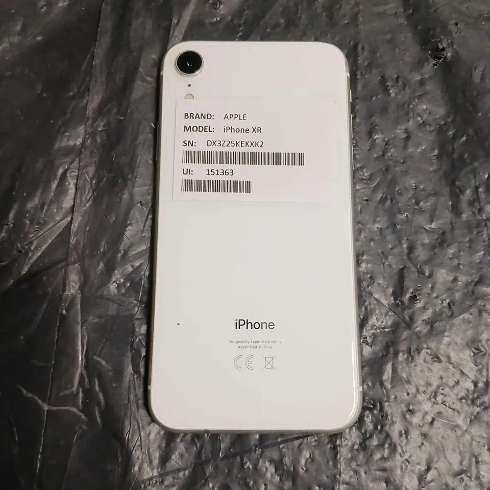 APPLE IPHONE XR – WHITE