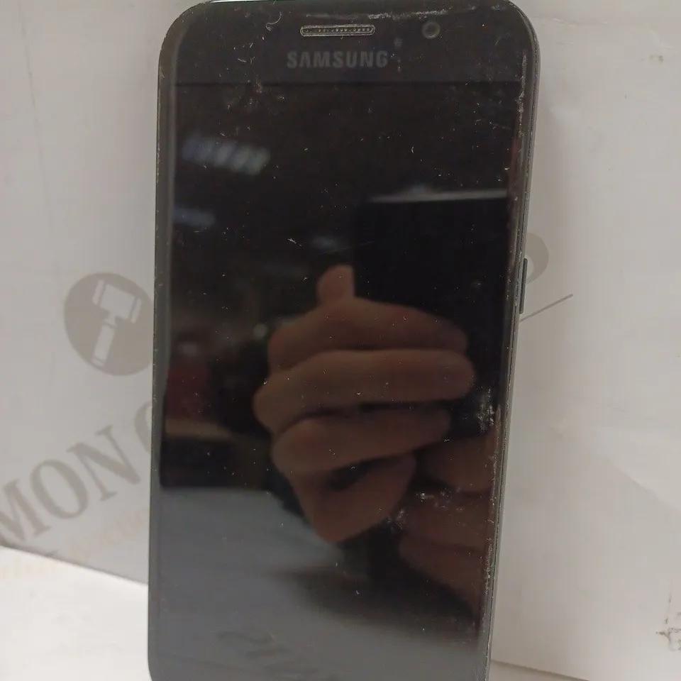 SAMSUNG GALAXY A5 MOBILE PHONE IN BLACK