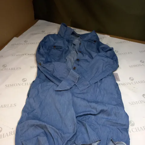 SMALL UNBRANDED DENIM SHIRT 