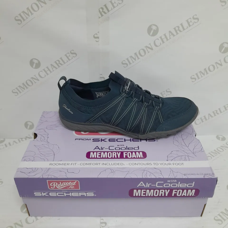 PAIR OF SKETCHERS AIR COOLED TRAINERS SIZE 10 WOMENS
