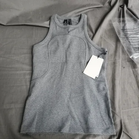 SLNSH GREY WOMEN'S SLEEVELESS ATHLETIC VEST – SIZE M