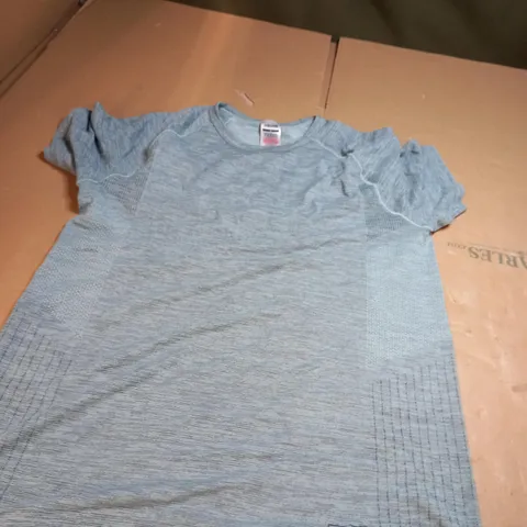 LARGE GREEN GYMSHARK TOP 