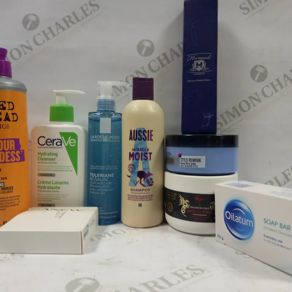 LOT TO CONTAIN 12 X ASSORTED BODY CARE & HAIRCARE PRODUCTS, INCLUDES HAIR GEL, RAZOR AND SHAMPOO