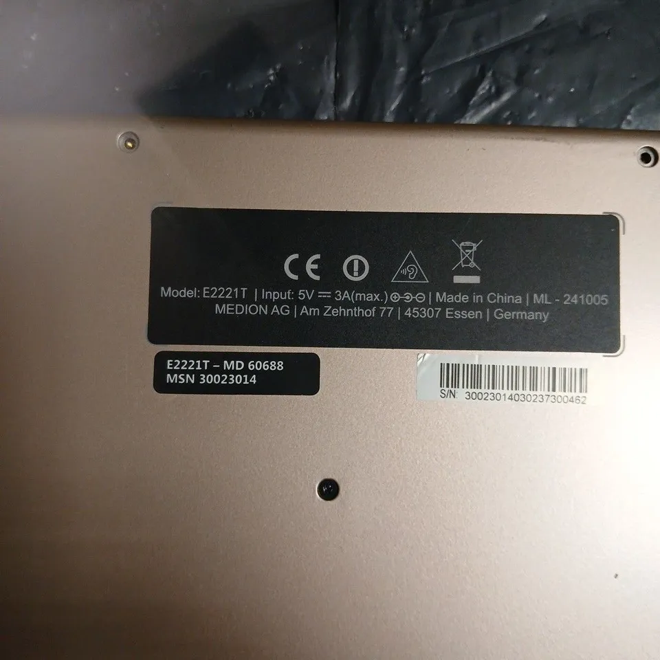 MEDION AKOYA E2221T LAPTOP – GOLD CHASSIS