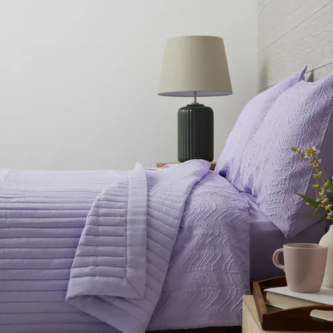 COZEE HOME CHANNEL STITCH SUMMER WEIGHT BEDSPREAD SIZE 150 X 200