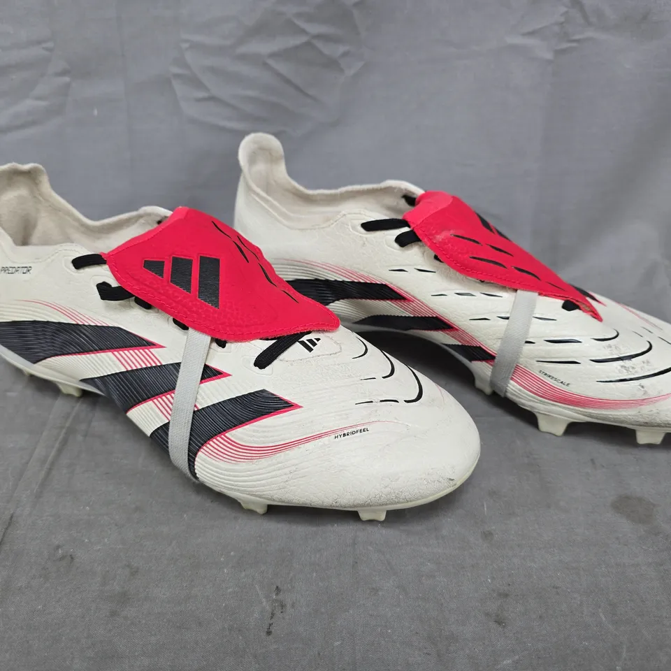 BOXED PAIR OF ADIDAS PREDATOR FOOTBALL BOOTS IN OFF-WHITE/BLACK/RED SIZE UK 9