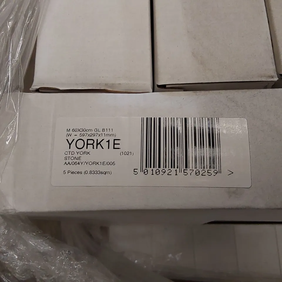 PALLET TO CONTAIN APPROX 40 X PACKS OF JOHNSON TILES YORK STONE GLAZED FLOOR & WALL TILES - 5 TILES PER PACK // TILE SIZE: 597 X 297 X 11mm