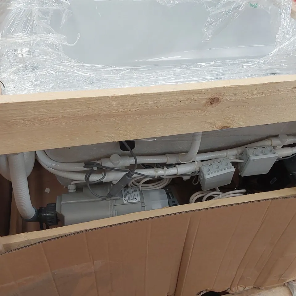 PACKAGED EMOTION OCEAN 170 WHIRLPOOL BATHTUB