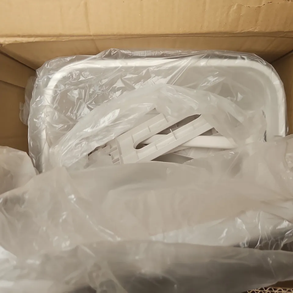 BOXED 3 TIER LAUNDRY BASKET 