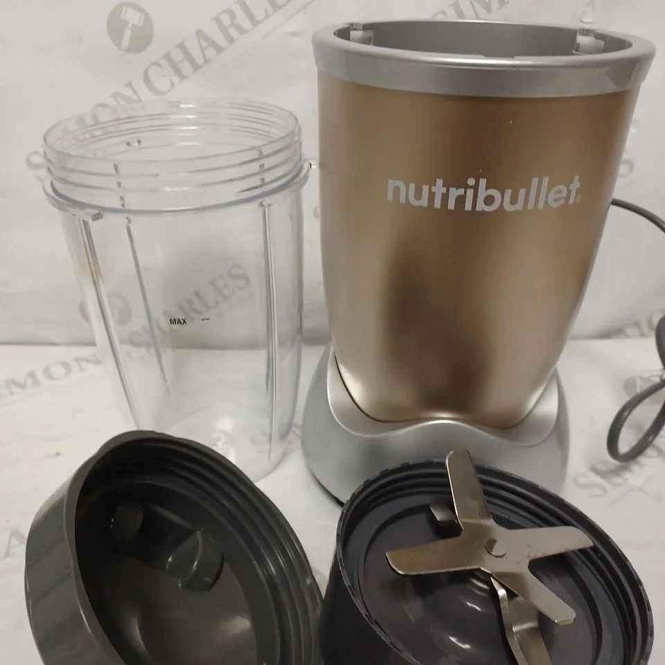 NUTRIBULLET 900W BLENDER CHAMPAGNE MULTI-FUNCTION SMOOTHIE MAKER