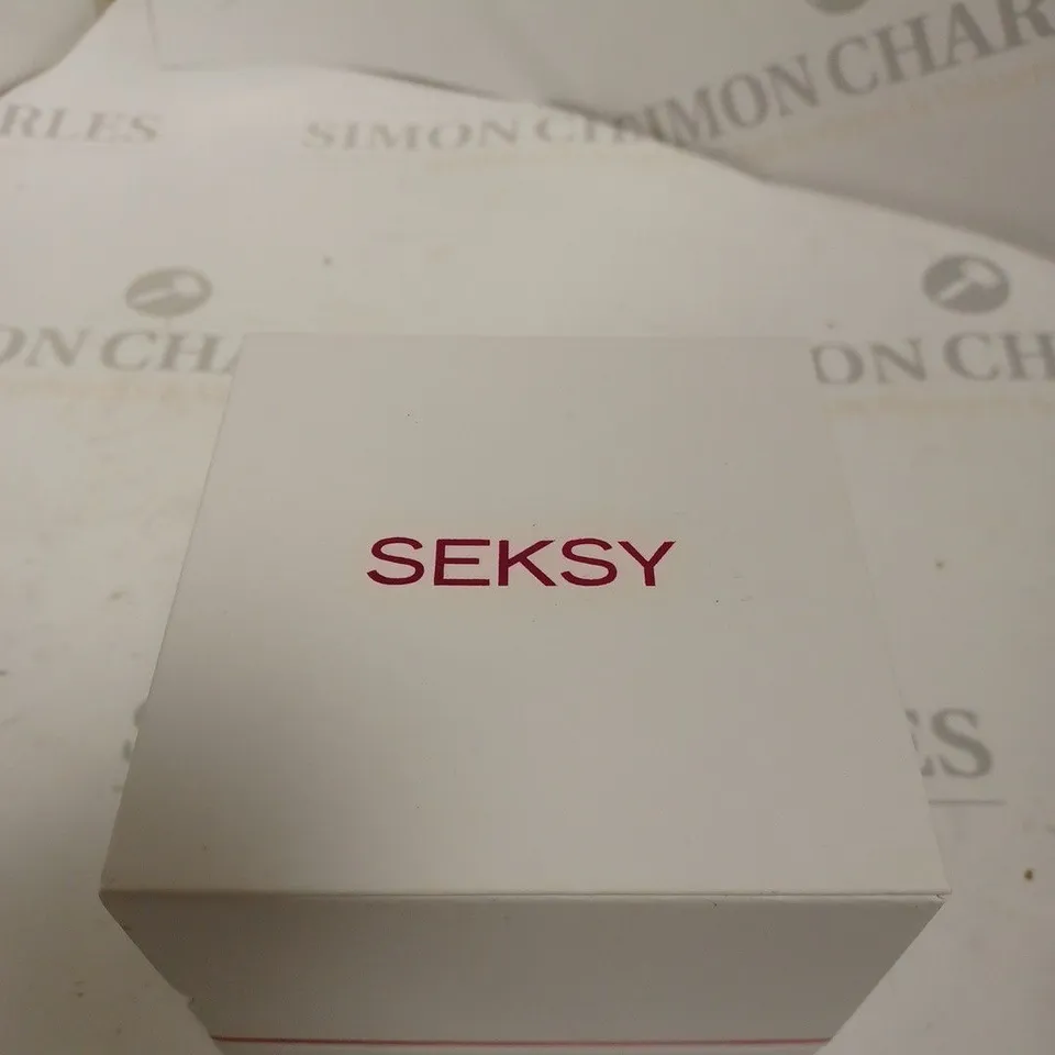 BOXED SEKONDA STAINLESS STEEL SILVER & GOLD LADIES WATCH 