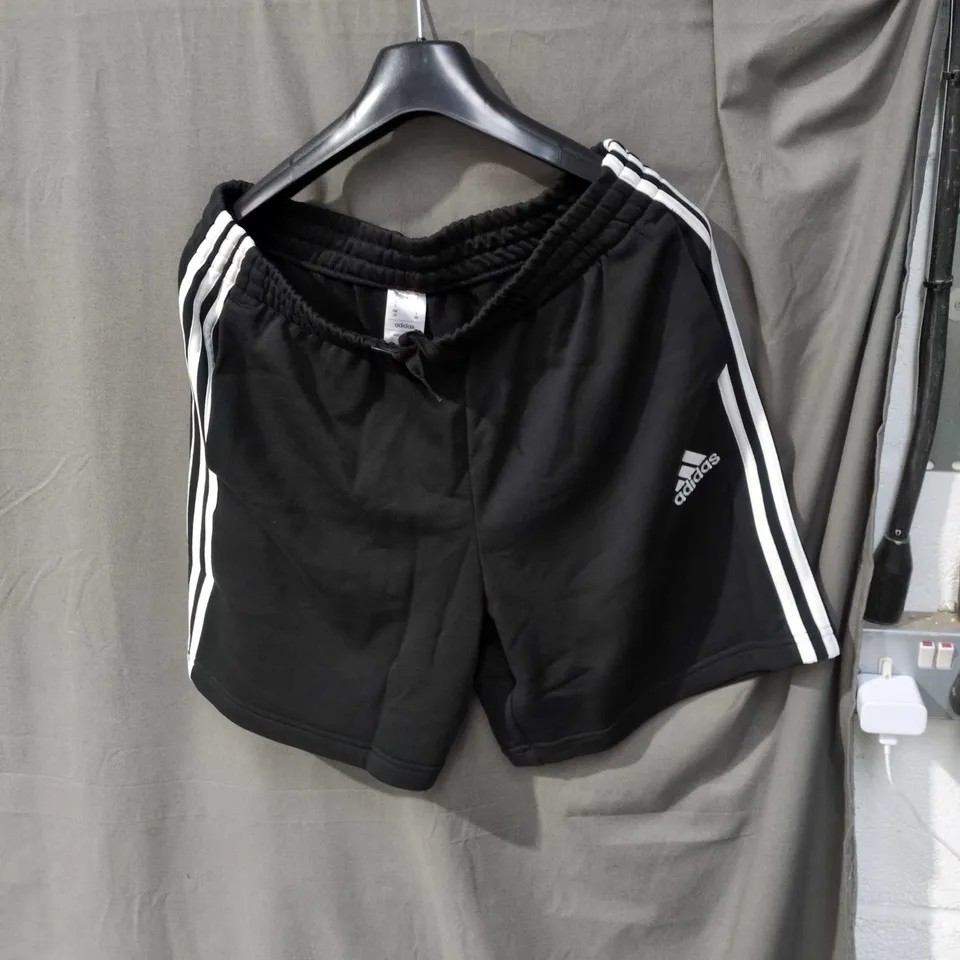 ADIDAS MEN'S BLACK SHORTS - SIZE L