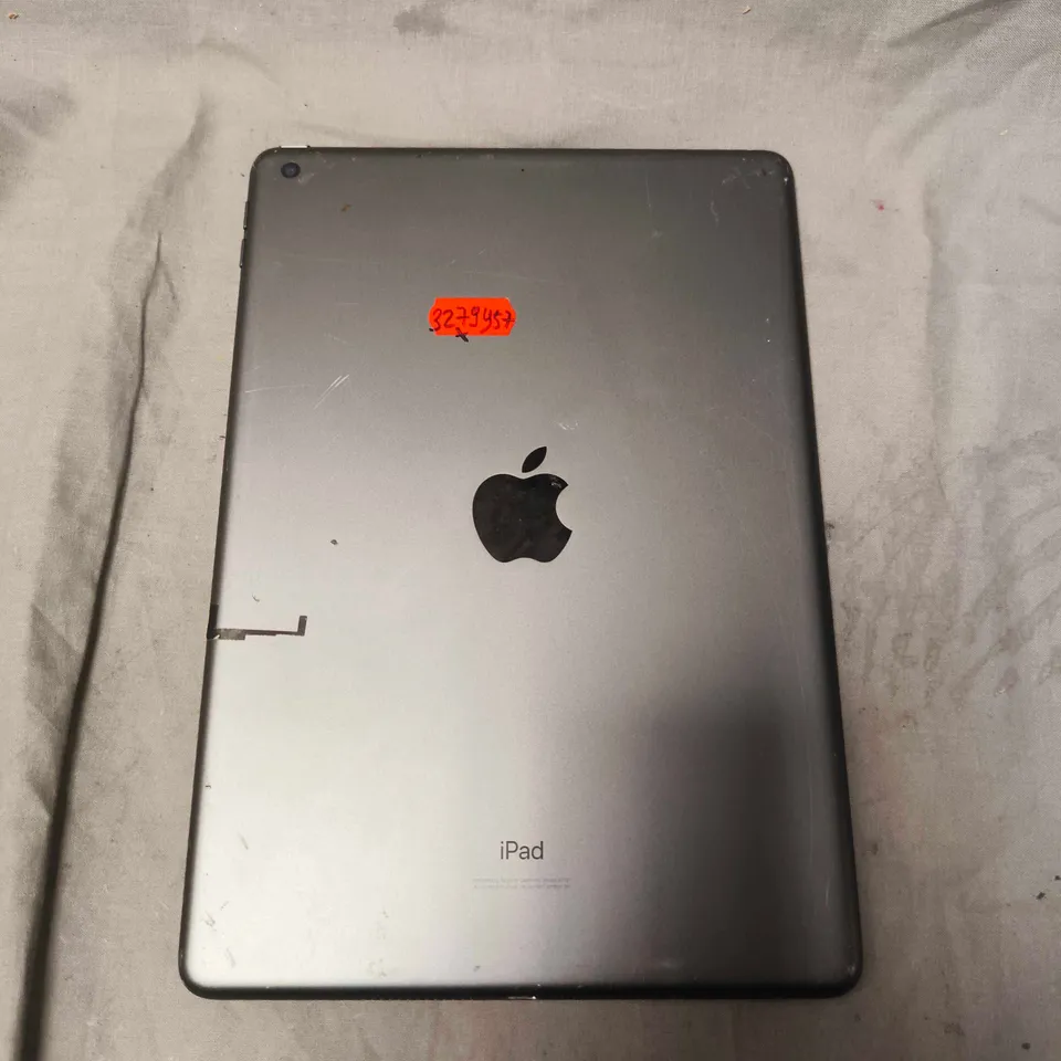 APPLE IPAD TABLET - A2197