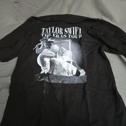 MEDIUM BLACK LONG SLEEVE TEE - THE ERA TOUR TS