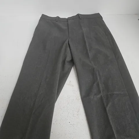 M&S MEN'S TROUSERS – REGULAR FIT, 32W X 33L, GREY