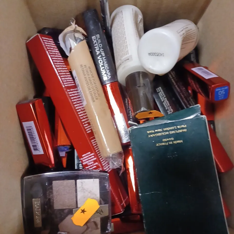 BOX OF APPROXIMATELY 20 ASSORTED MAKEUP ITEMS TO INCLUDE VICTORIA SECRET ANGEL DUST, LANCOME PORTABLE STICK, ISADORA MASCARA ETC
