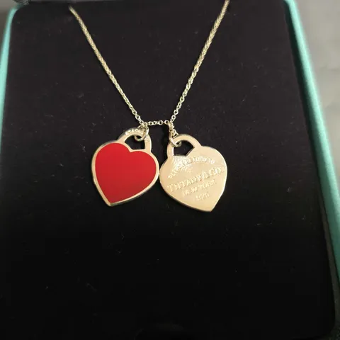 TIFFANY & CO HEART THEMED NECKLACE