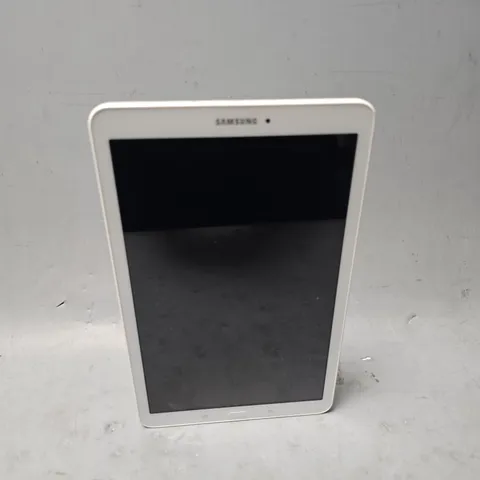 SAMSUNG SM-T560 TABLET 