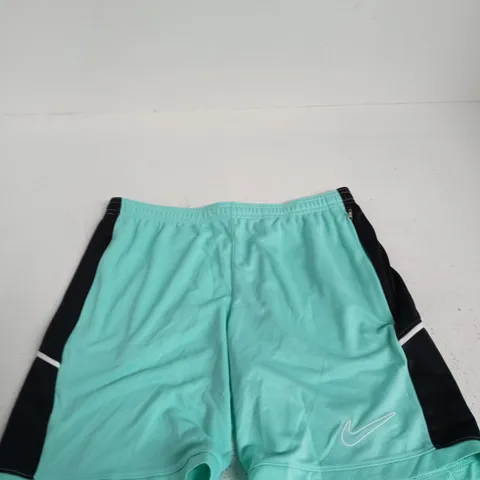 NIKE MEN’S SLIM FIT DRI-FIT SHORTS – TURQUOISE, SIZE M