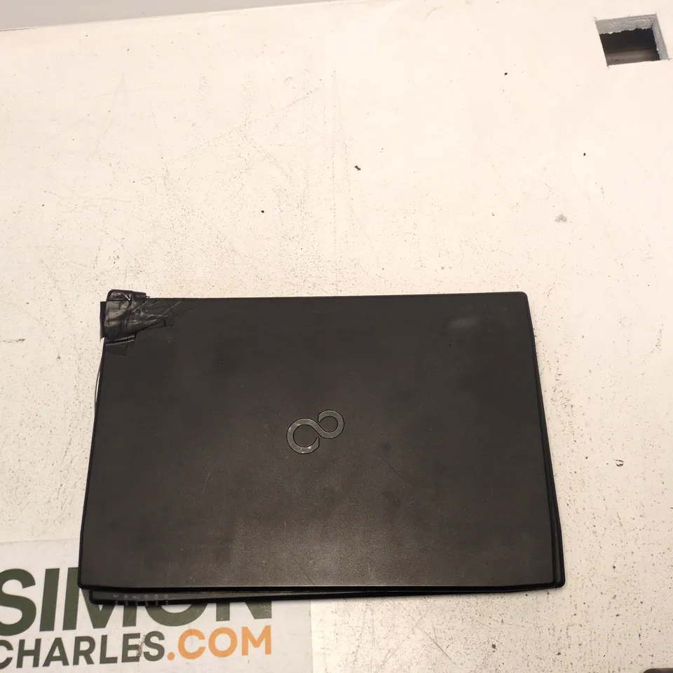 FUJITSU LIFEBOOK A514 LAPTOP – BLACK, FAULTY TOUCHPAD, LEFT-HINGE DAMAGE
