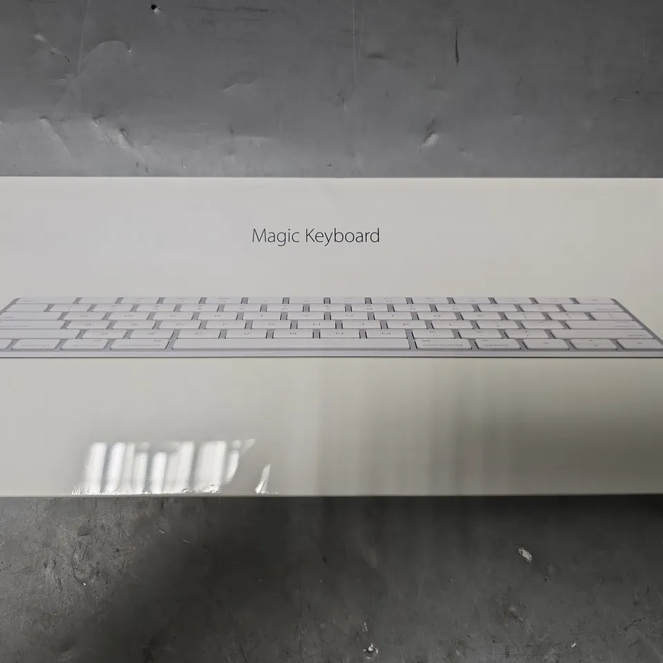 SEALED APPLE MAGIC KEYBOARD - A1644
