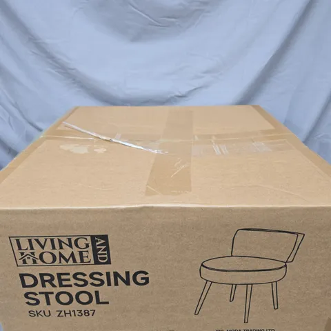 LIVING & HOME DRESSING STOOL IN WHITE