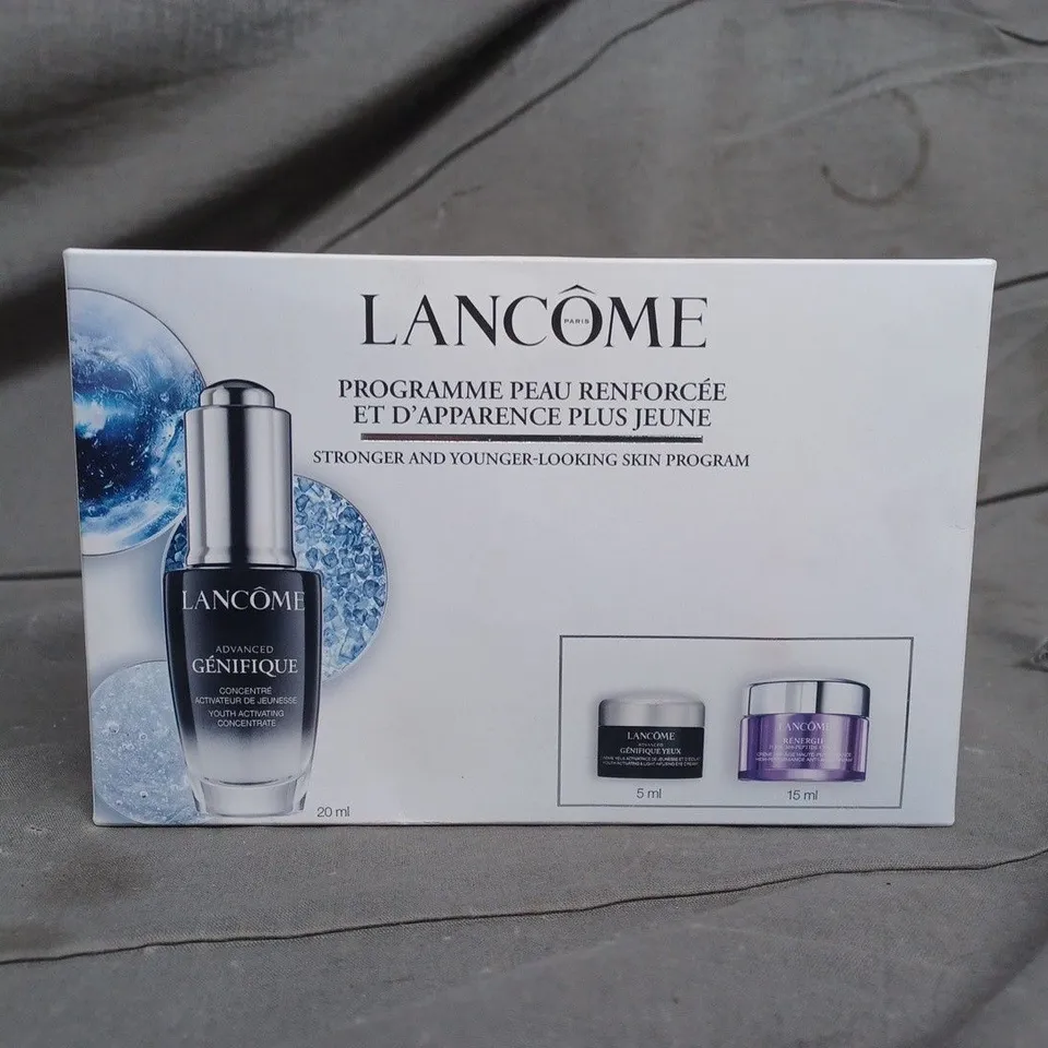 LANCÔME GENIFIQUE STRONGER AND YOUNGER LOOKING SKIN PROGRAM SET