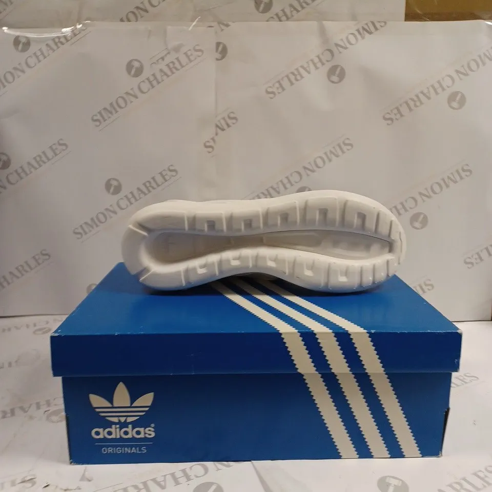 BOXED ADIDAS TUBULAR RUNNER UK 8 WHITE 