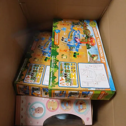 LARGE BOX OF APPROX 5 ASSORTED TOYS AND GAME ITEMS 