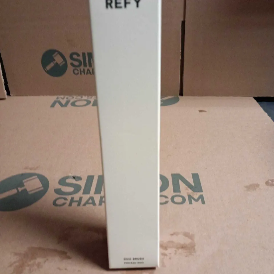 REFY DUO MAKE UP BRUSH