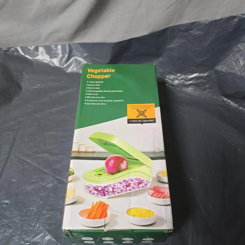 BOX OF APPROXIMATELY 12 ASSORTED HOUSEHOLD ITEMS INCLUDING DOUBLE KNITTING ACRYLIC WOOL . CHOCOLATE FONDUE SET AND VEGETABLE CHOPPER 