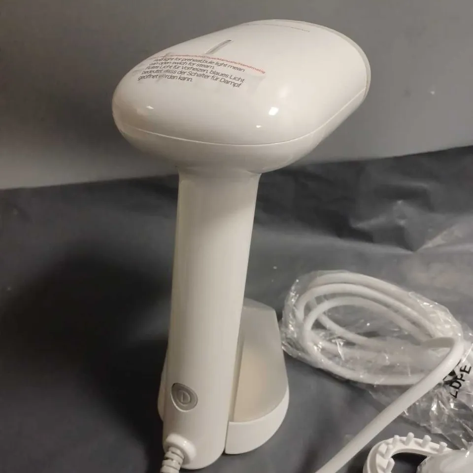 HANDHELD GARMENT STEAMER