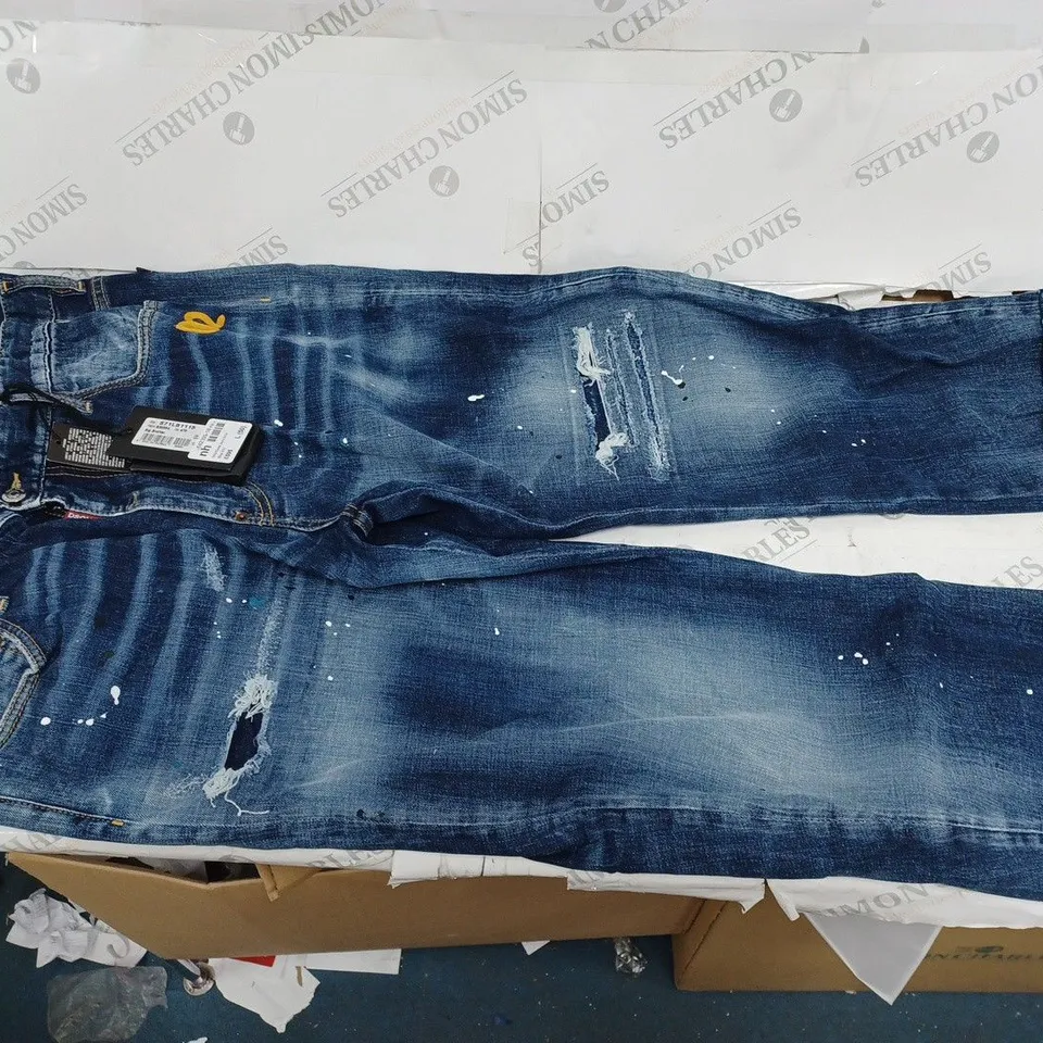 DSQUARED BLUE ROADIE JEANS- LARGE (50)