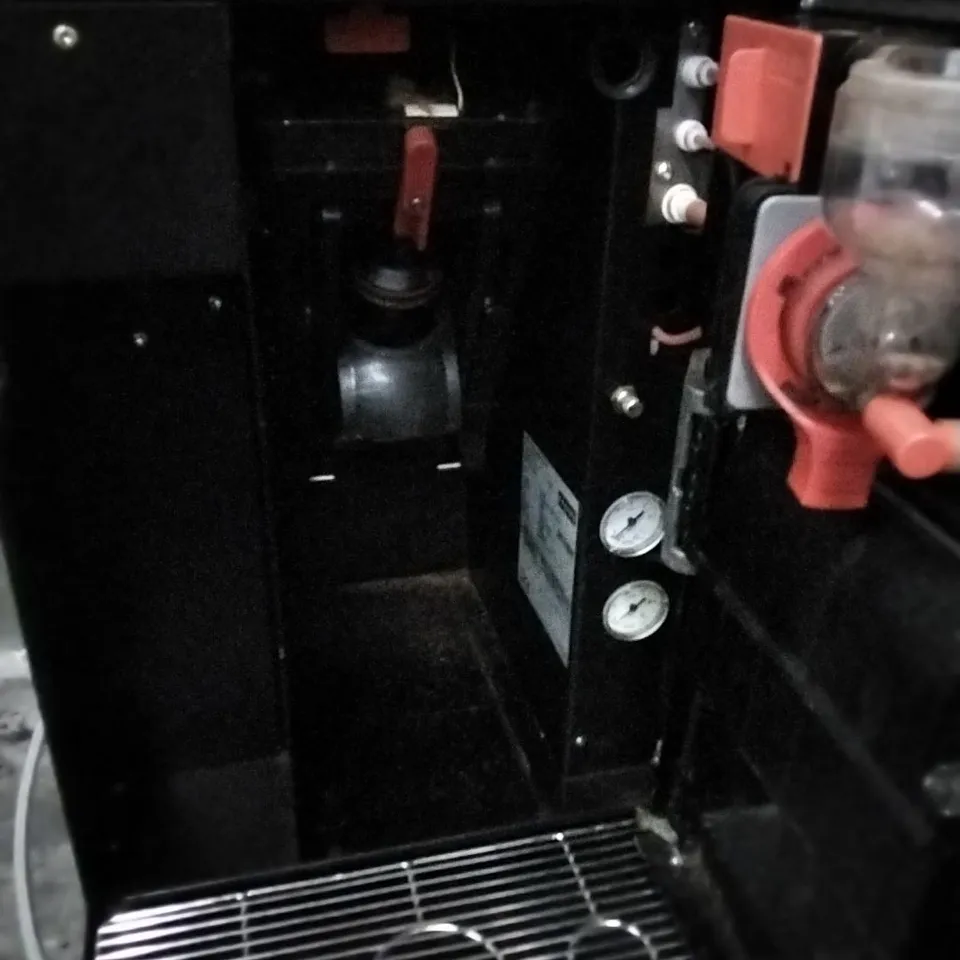 FRANKE FCS4043 COMMERCIAL COFFEE MACHINE 