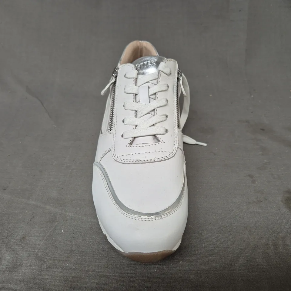 BOXED PAIR OF HOTTER SHOES IN WHITE UK SIZE 8