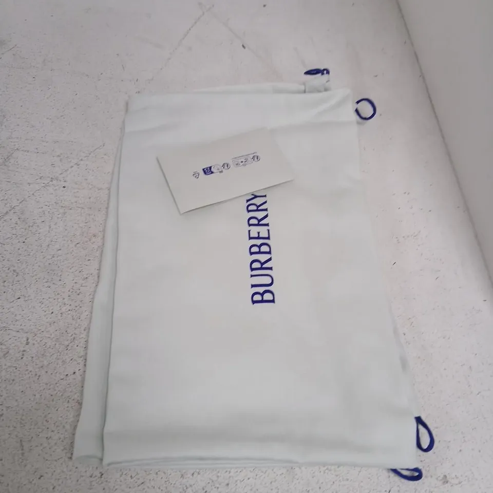 BURBERRY LEATHER SHOES ON RUBBER SOLE (EUR 42) UK 8