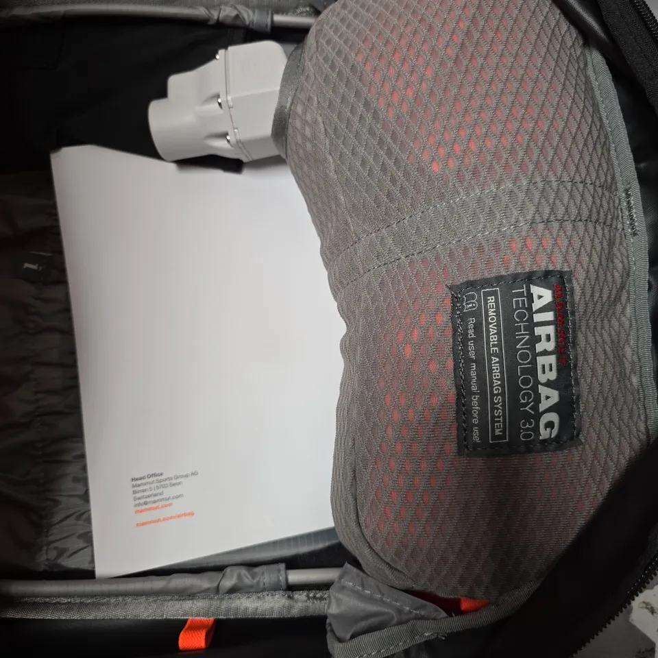 MAMMUT PRO 35 REMOVABLE AIRBAG 3.0 FULLY-FEATURED AVALANCHE BACKPACK
