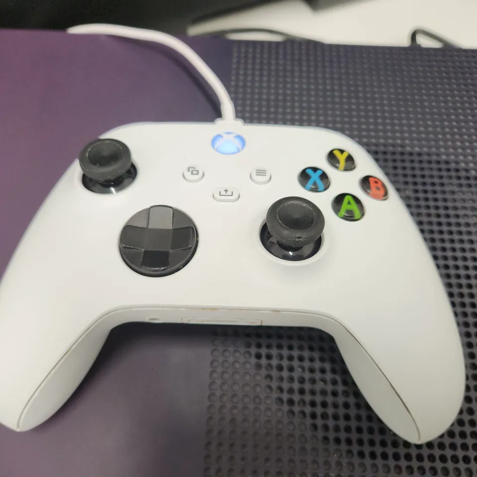 XBOX 1 S 1TB GAMES CONSOLE - PURPLE
