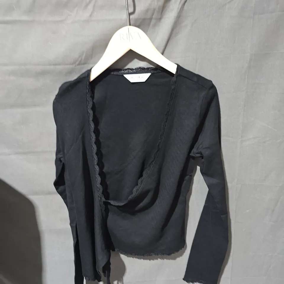 MISS SELFRIDGE BLACK WRAP-FRONT TOP WITH LACE TRIM – UK 10